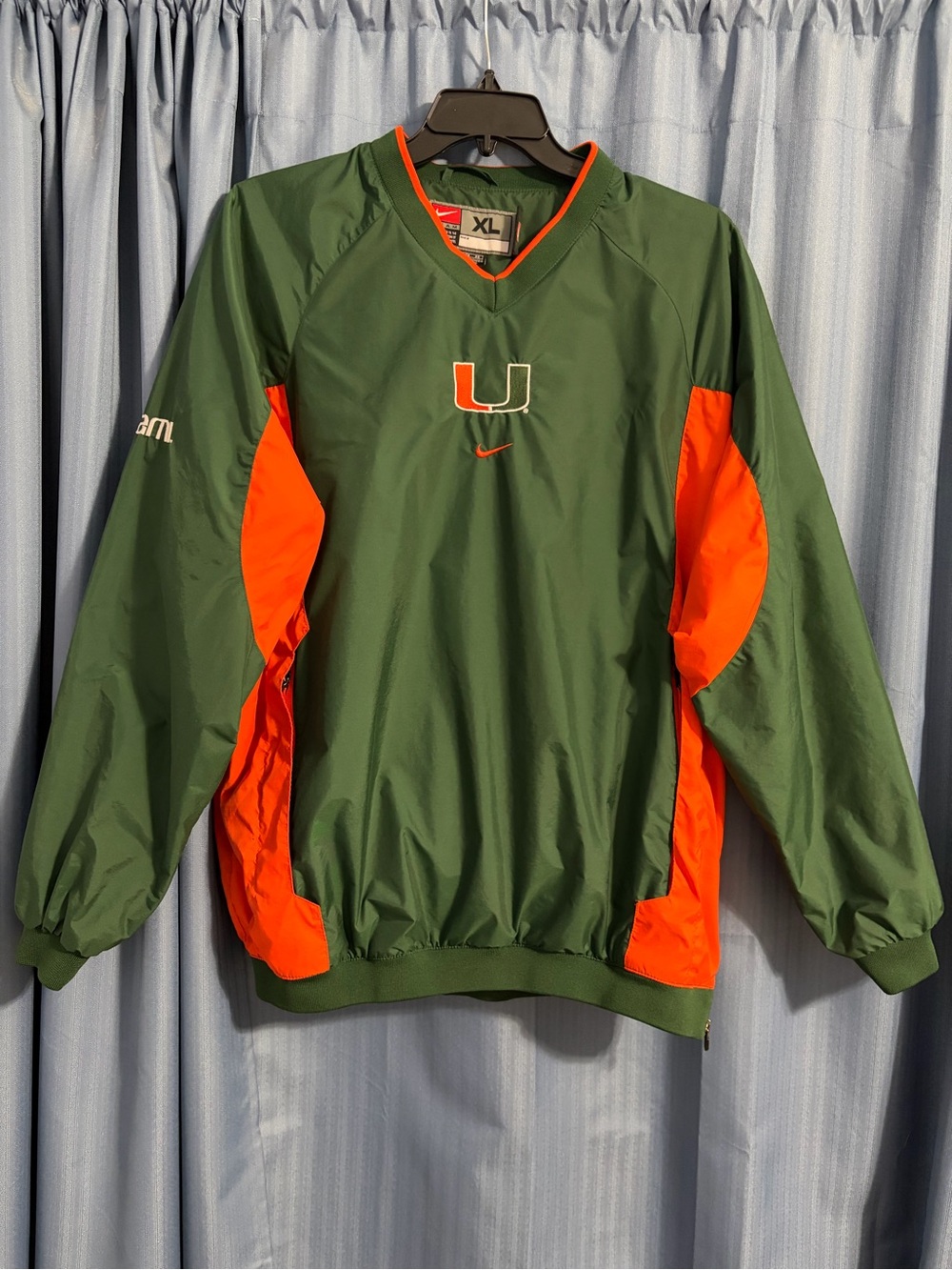 Nike University of Miami Hurricanes Vintage
Windbreaker Pullover Mens Size XL